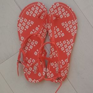 NWOT thong sandals old navy 8